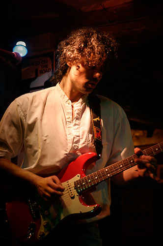 Stuart Bligh guitarist vocalist